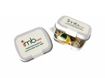 Mit VICKS VapoNaturals gef&uuml;llte Rechteckscharnierdosen (x5)