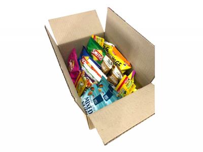 段ボール箱入りのセイボリーフィルドケアパッケージ（XL）