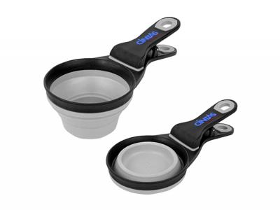 ペットフード用スコップとバッグクリップ