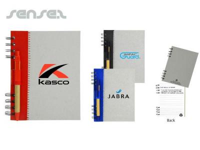 Recycling-Journal B&uuml;cher mit Kugelschreiber